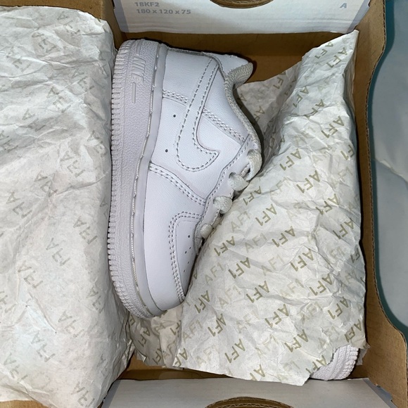 Air Force 1’s - Picture 1 of 4